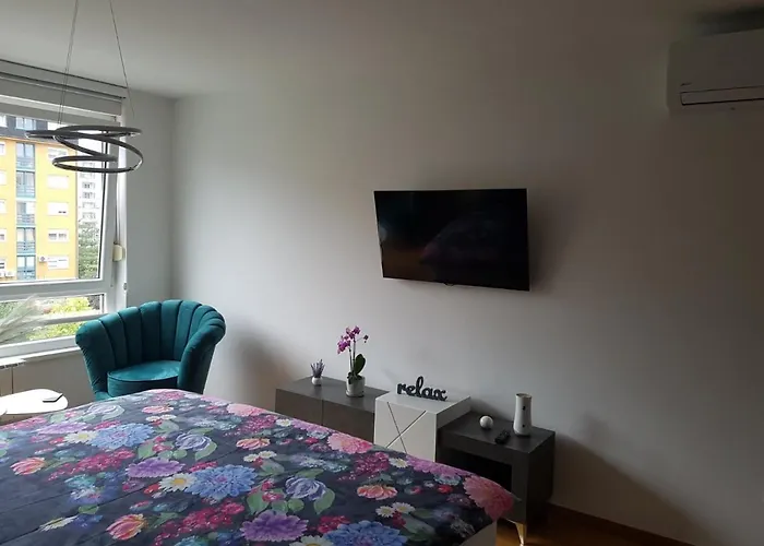 شقة Greco Stupine B10