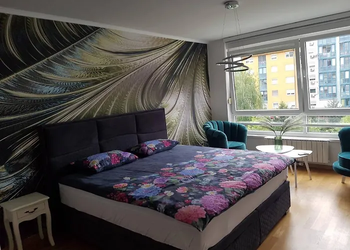 شقة Greco Stupine B10 توزلا